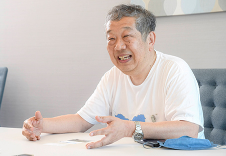 今間 俊博