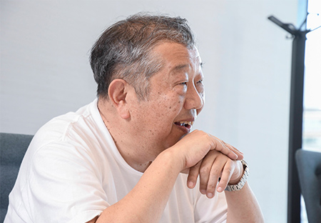 今間 俊博
