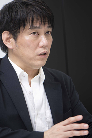 吉岡 宏起