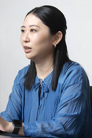 塙 芽衣